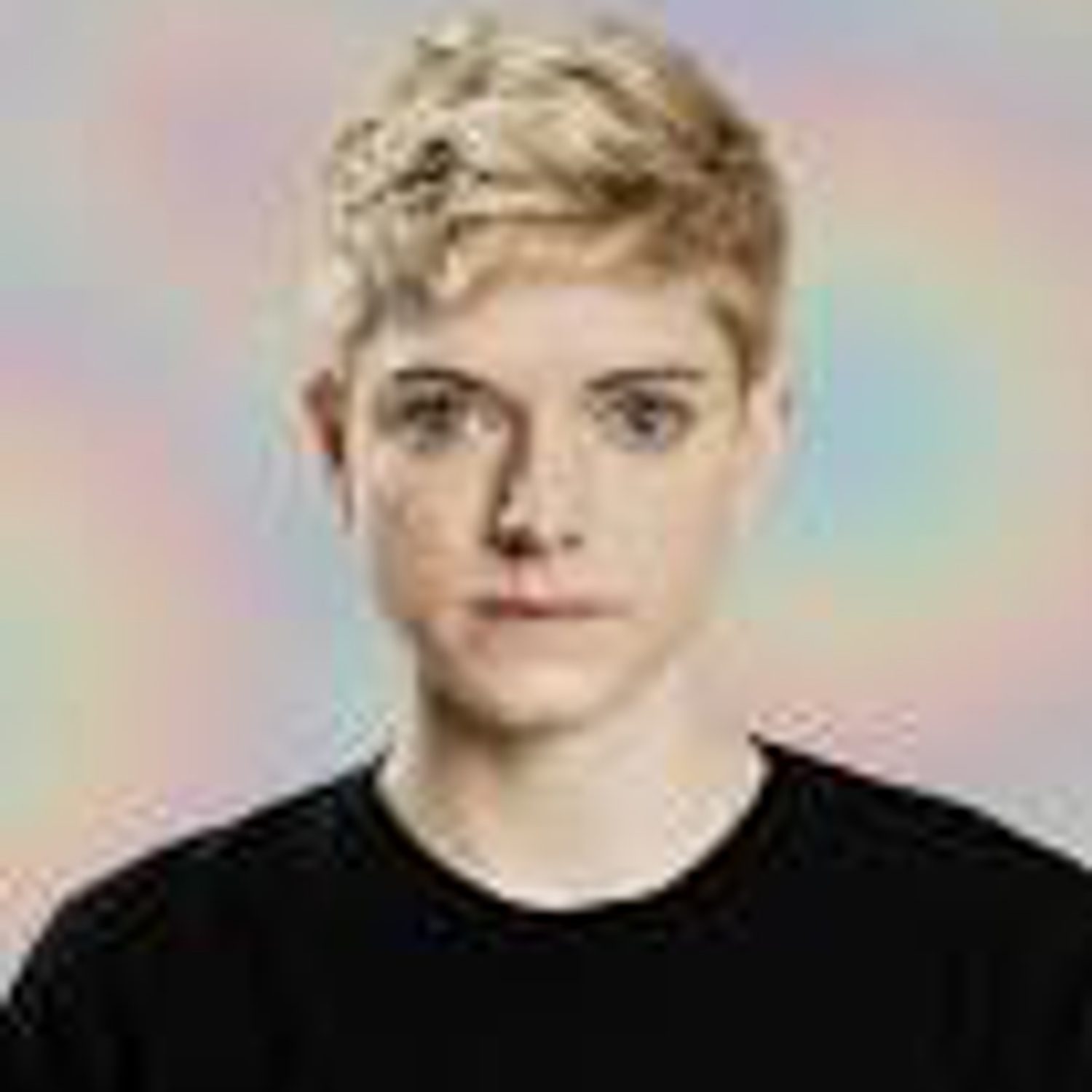 Mae Martin 2