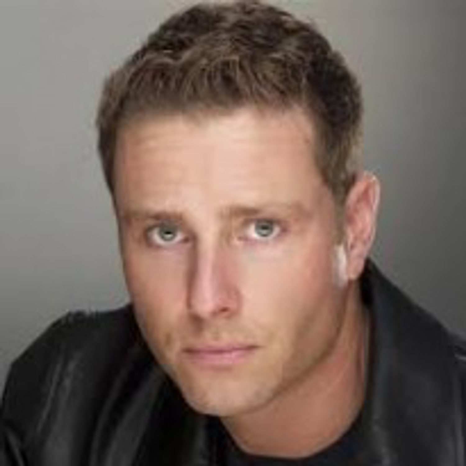 Paul Zerdin Photo1 205x205 1