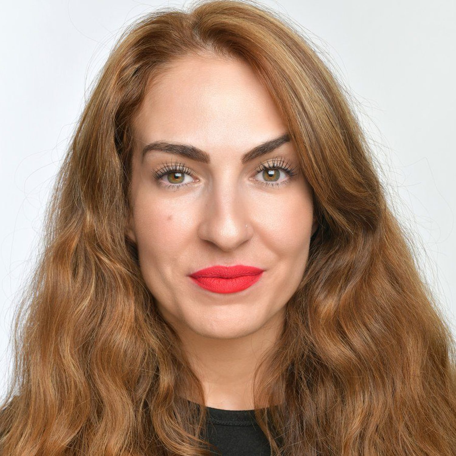 Esther manito photo by steve ullathorne 0 e1633382756919